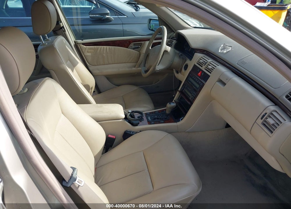 1998 MERCEDES-BENZ E 320 VIN: WDBJF65F2WA573244