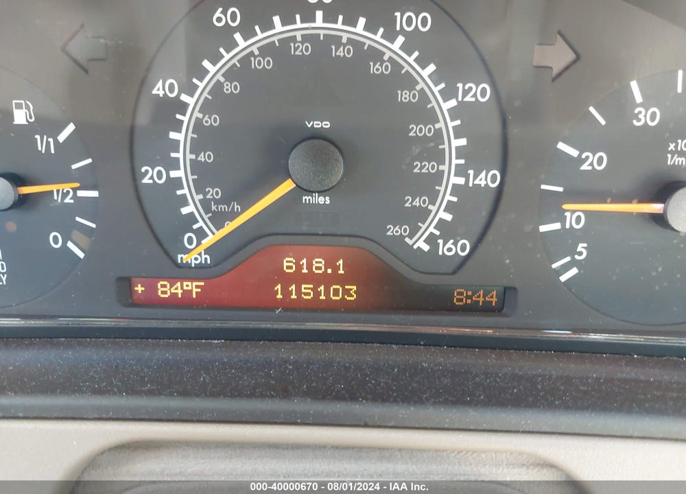 1998 MERCEDES-BENZ E 320 VIN: WDBJF65F2WA573244