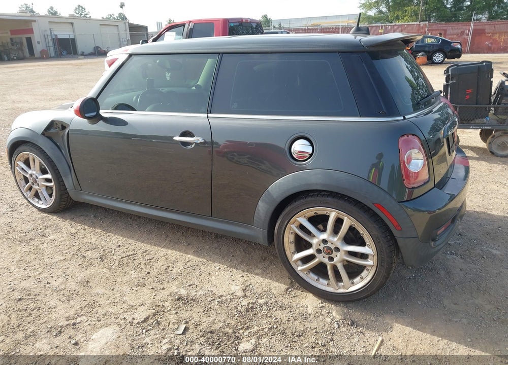 2013 MINI HARDTOP COOPER S VIN: WMWSV3C55DT392767