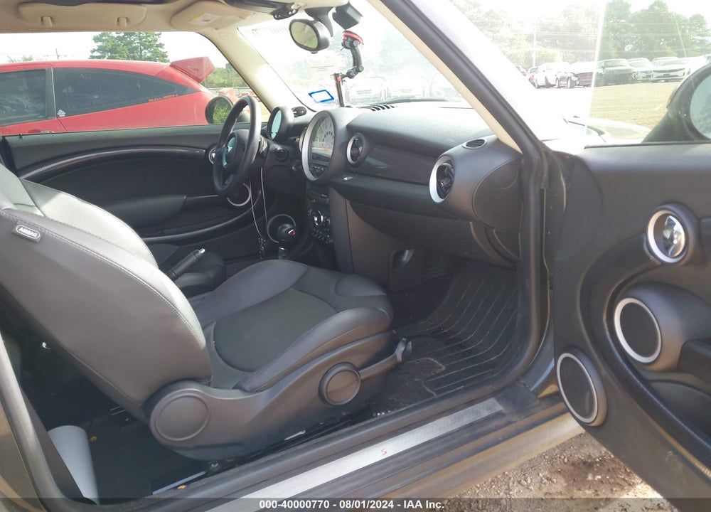 2013 MINI HARDTOP COOPER S VIN: WMWSV3C55DT392767