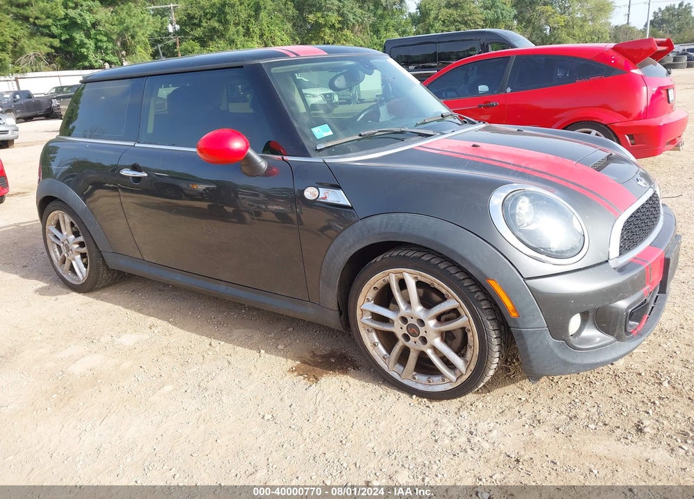 2013 MINI HARDTOP COOPER S VIN: WMWSV3C55DT392767