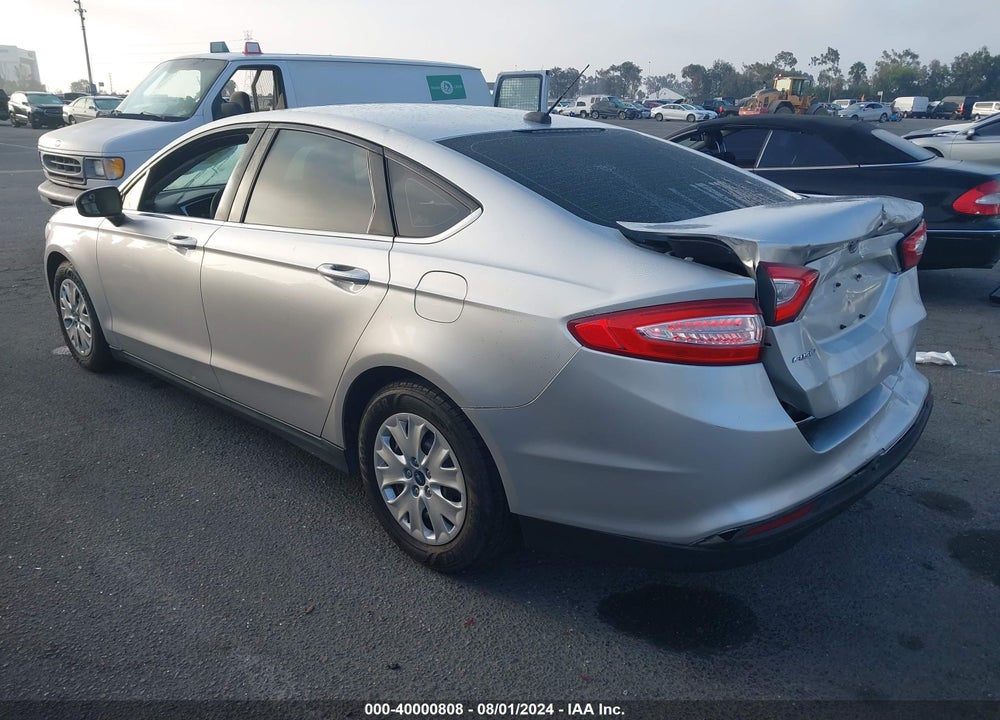2013 FORD FUSION S VIN: 3FA6P0G70DR205306