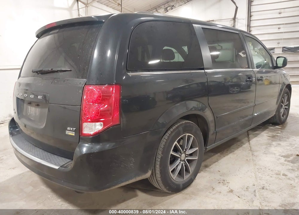 2017 DODGE GRAND CARAVAN SXT VIN: 2C4RDGCGXHR664157