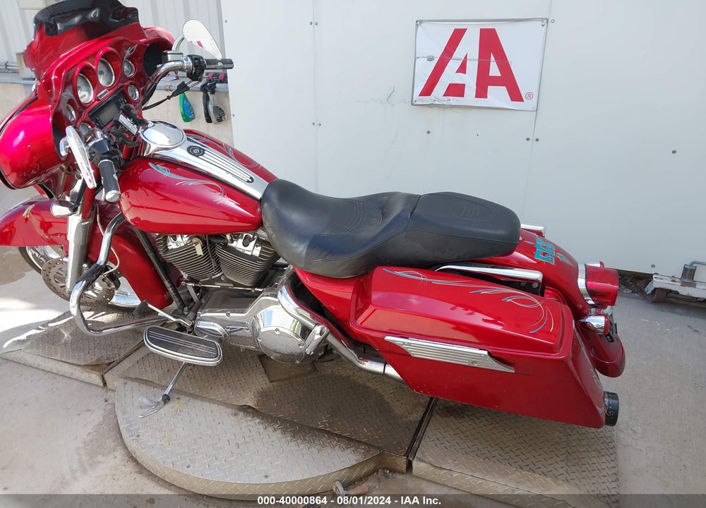 2006 HARLEY-DAVIDSON FLHXI VIN: 1HD1KBW126Y636101