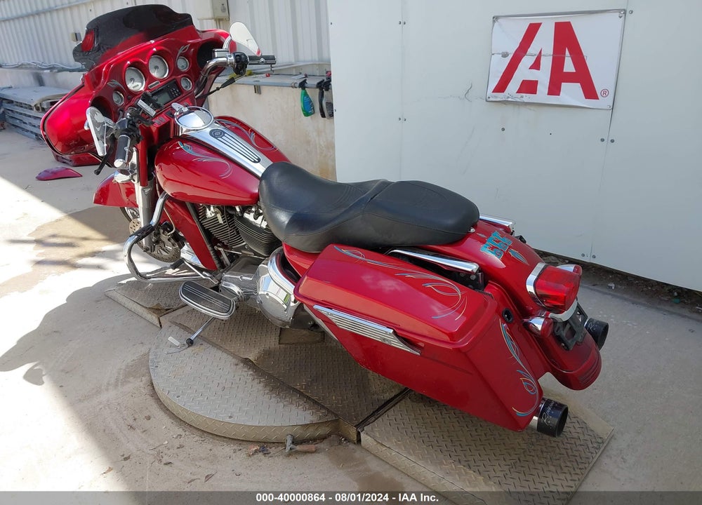 2006 HARLEY-DAVIDSON FLHXI VIN: 1HD1KBW126Y636101