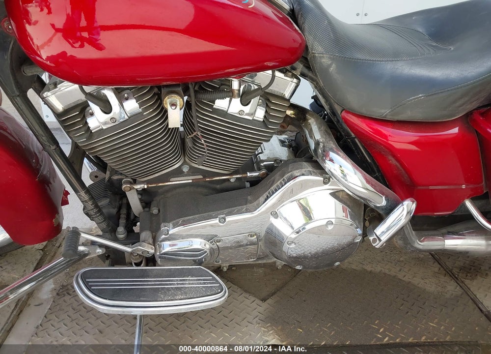 2006 HARLEY-DAVIDSON FLHXI VIN: 1HD1KBW126Y636101