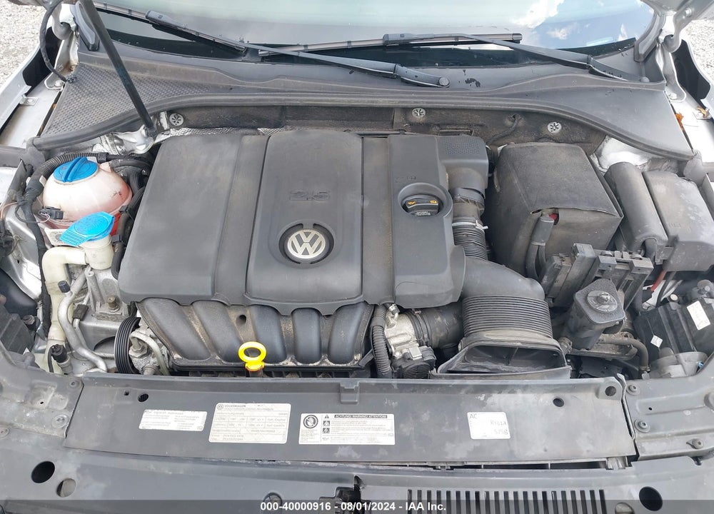 2013 VOLKSWAGEN PASSAT 2.5L SE VIN: 1VWBP7A38DC131541