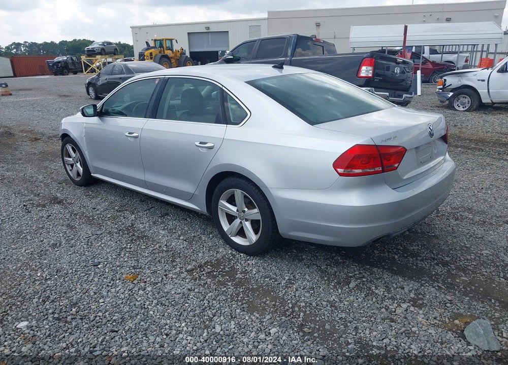 2013 VOLKSWAGEN PASSAT 2.5L SE VIN: 1VWBP7A38DC131541
