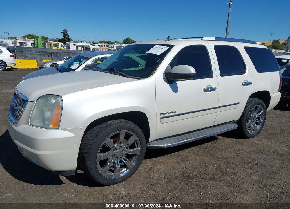 2010 GMC YUKON DENALI VIN: 1GKUKEEFXAR285233