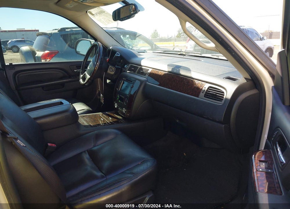 2010 GMC YUKON DENALI VIN: 1GKUKEEFXAR285233