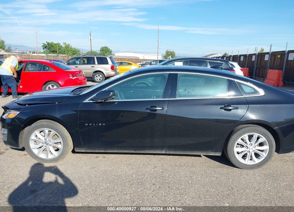 2022 CHEVROLET MALIBU FWD LT VIN: 1G1ZD5ST1NF137610