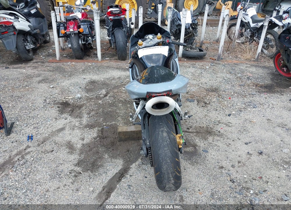 2005 KAWASAKI ZX636 C1 VIN: JKBZXJC105A021998