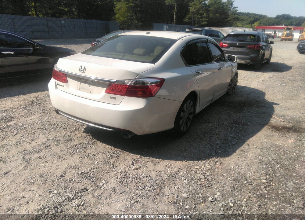 2015 HONDA ACCORD EX-L V-6 VIN: 1HGCR3F84FA009449