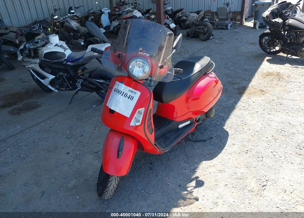 2014 VESPA GTS 300 SUPER VIN: ZAPM459L7E5704415