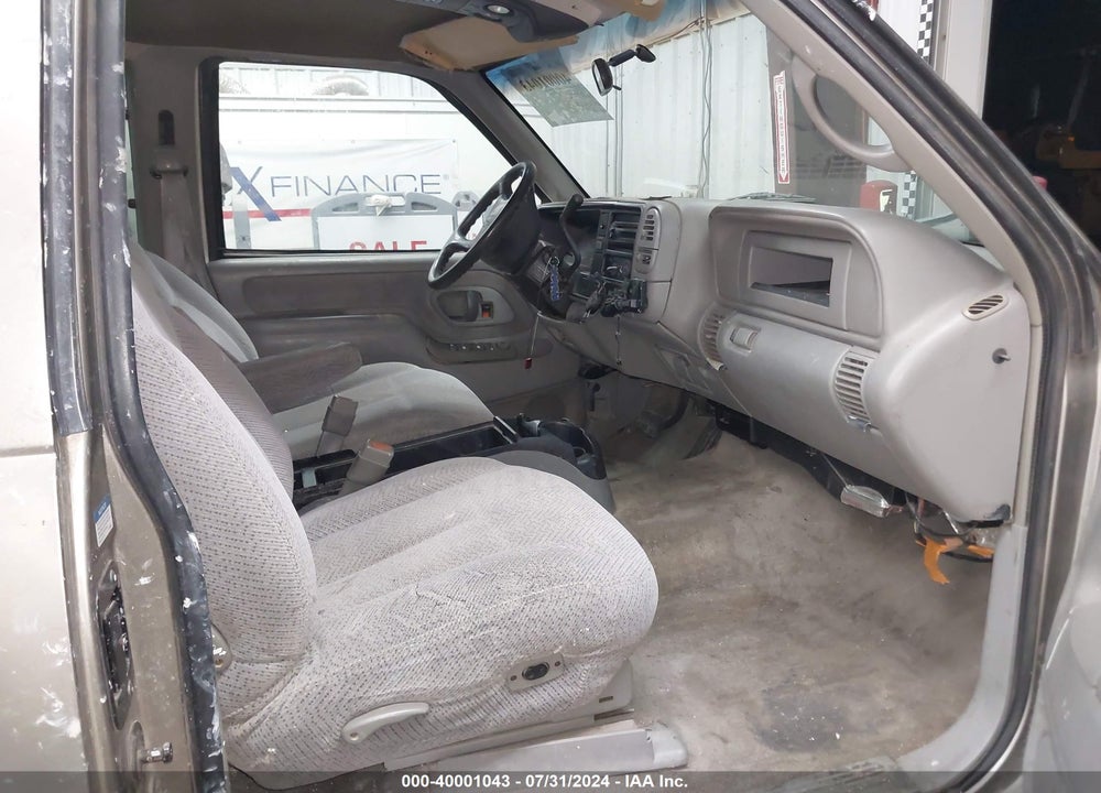 1998 CHEVROLET C1500 FLEETSIDE VIN: 2GCEC19R6W1189481
