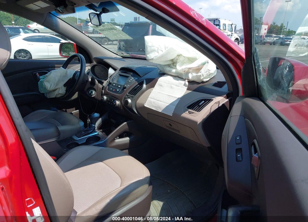2015 HYUNDAI TUCSON VIN: KM8JUCAG2FU053057