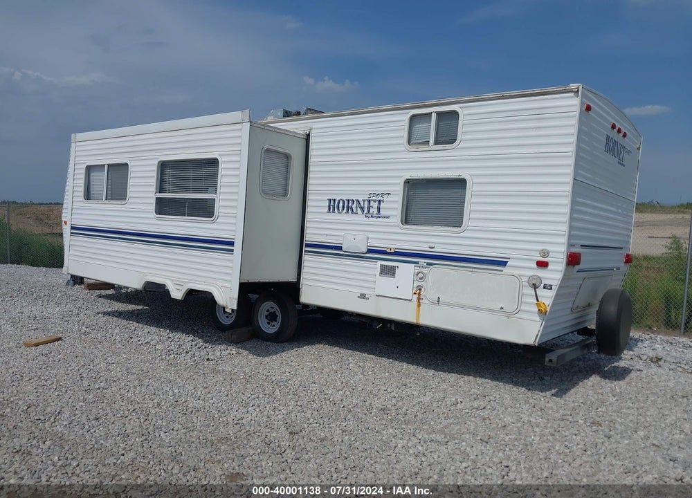 2004 KEYSTONE HORNET SPORT 32DS VIN: 4YDT32D2X4E311713