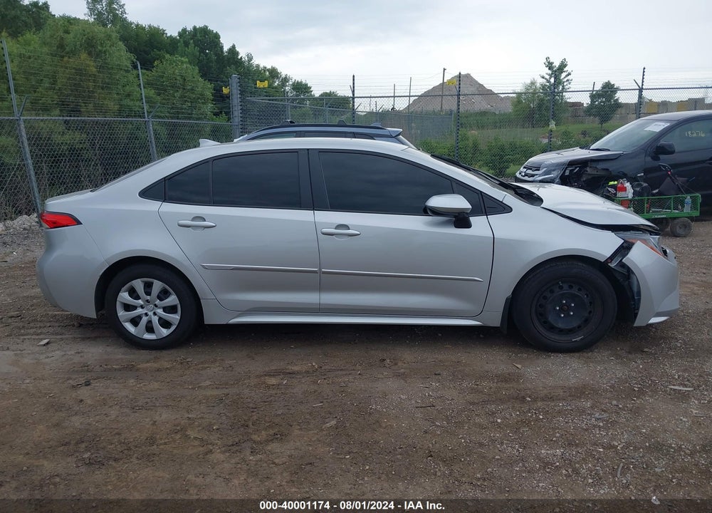 2022 TOYOTA COROLLA LE VIN: JTDEPMAE5N3027557