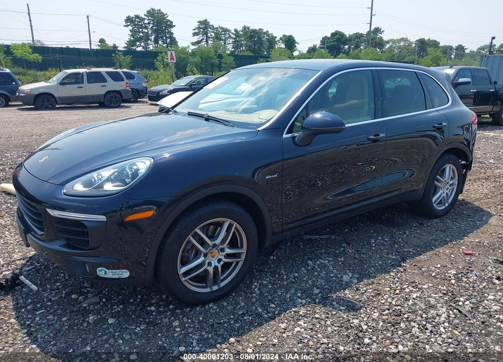 2015 PORSCHE CAYENNE DIESEL VIN: WP1AF2A26FLA41303