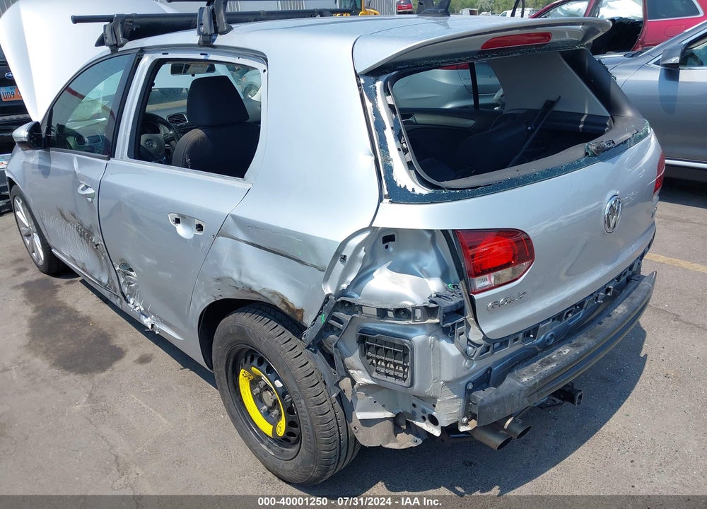 2014 VOLKSWAGEN GOLF 2.0L TDI VIN: WVWDM7AJ4EW011481