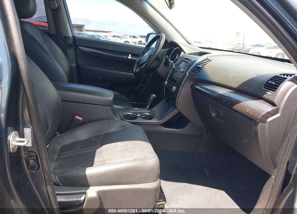 2011 KIA SORENTO EX V6 VIN: 5XYKU4A29BG070825