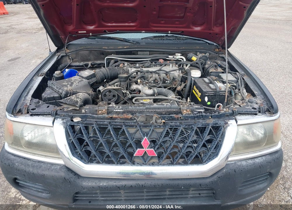 2000 MITSUBISHI MONTERO SPORT ES VIN: JA4LS21H9YP056524