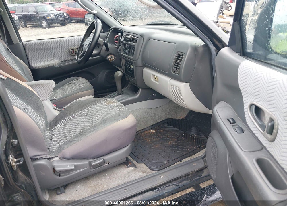 2000 MITSUBISHI MONTERO SPORT ES VIN: JA4LS21H9YP056524