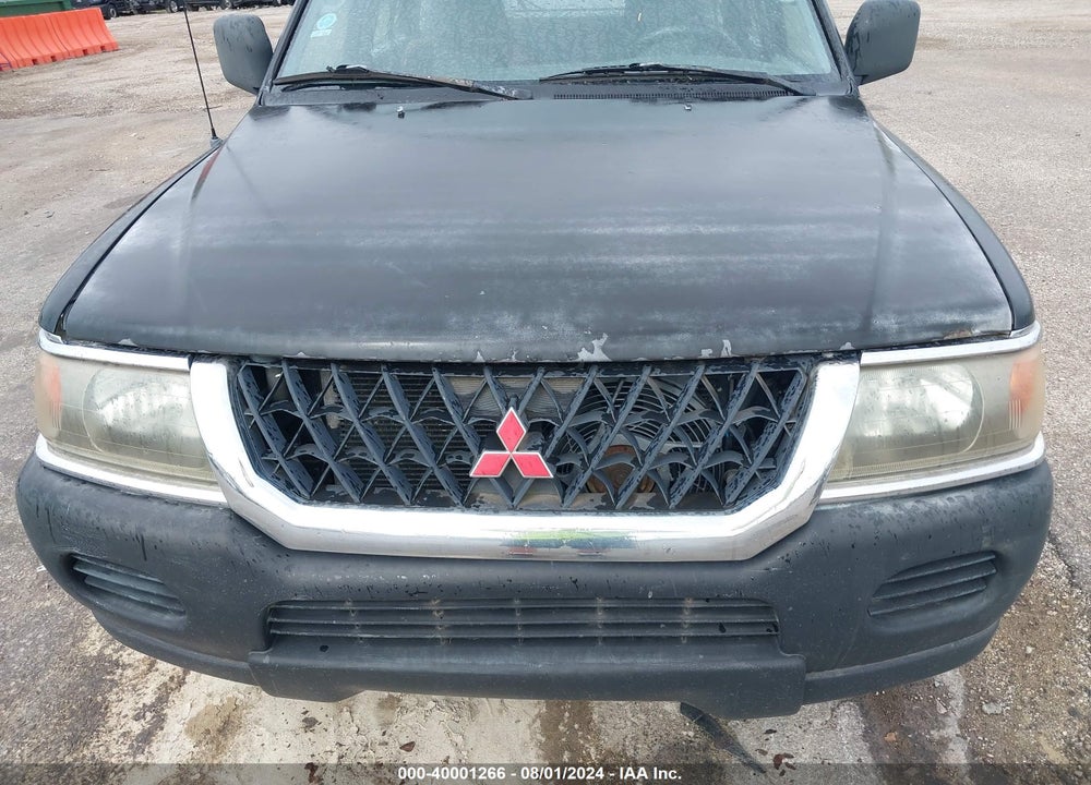 2000 MITSUBISHI MONTERO SPORT ES VIN: JA4LS21H9YP056524