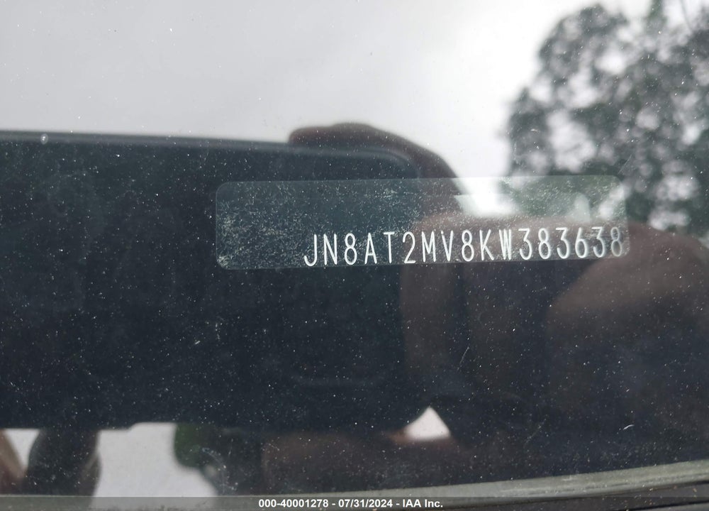 2019 NISSAN ROGUE SV VIN: JN8AT2MV8KW383638