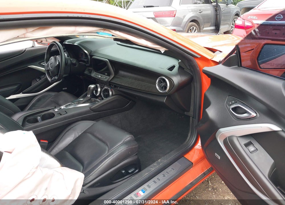 2019 CHEVROLET CAMARO 2SS VIN: 1G1FH1R76K0104304