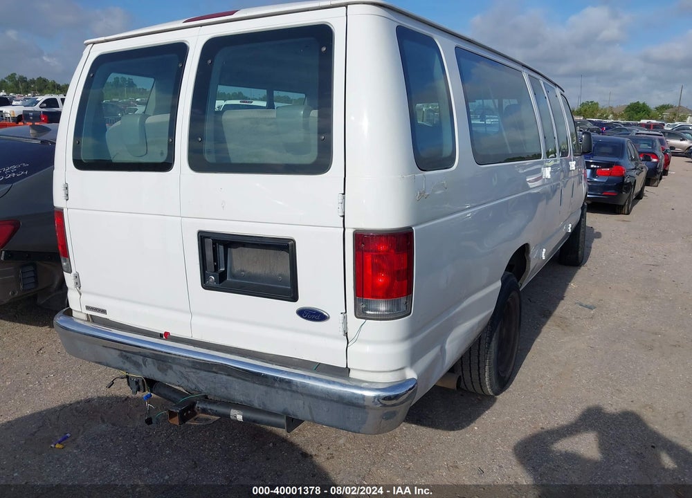 2010 FORD E-350 SUPER DUTY XL/XLT VIN: 1FBSS3BL7ADA00863