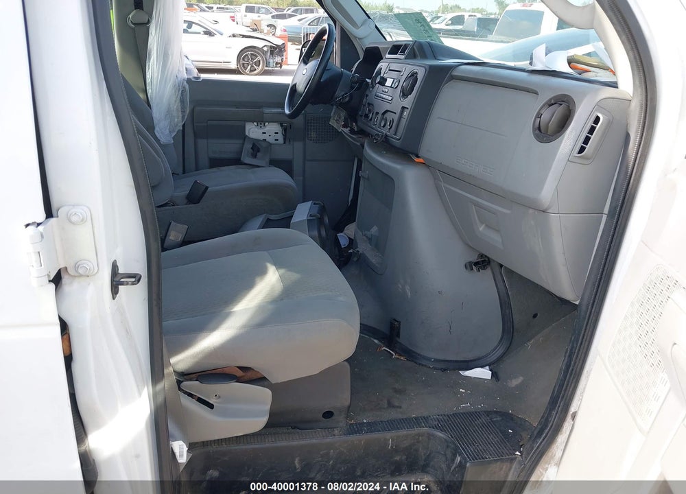 2010 FORD E-350 SUPER DUTY XL/XLT VIN: 1FBSS3BL7ADA00863