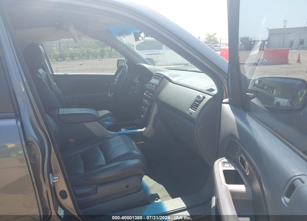 2008 HONDA PILOT EX-L VIN: 5FNYF186X8B034248