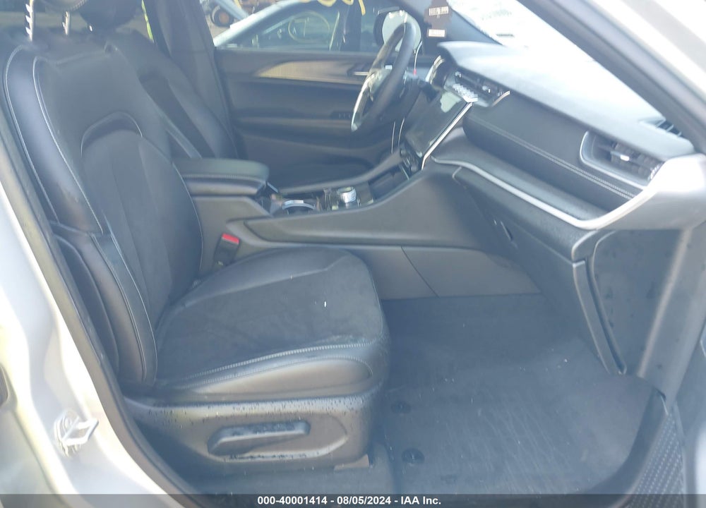 2023 JEEP GRAND CHEROKEE L ALTITUDE 4X4 VIN: 1C4RJKAG1P8877619