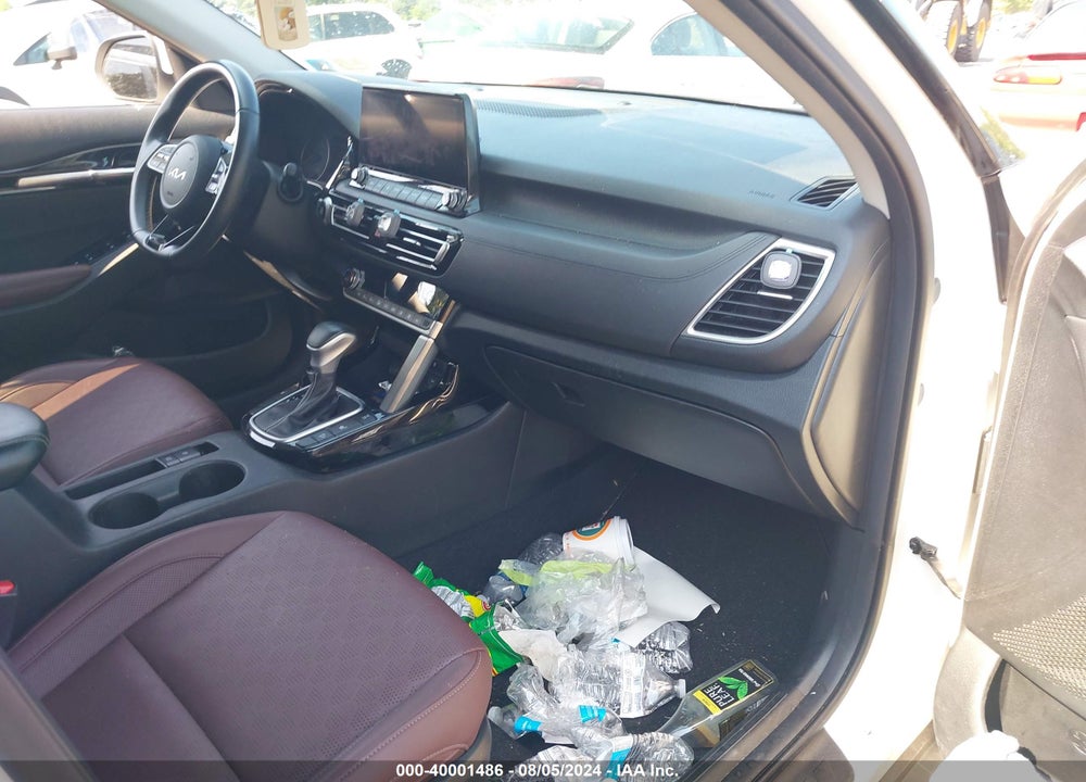 2022 KIA SELTOS SX TURBO VIN: KNDETCA21N7277673