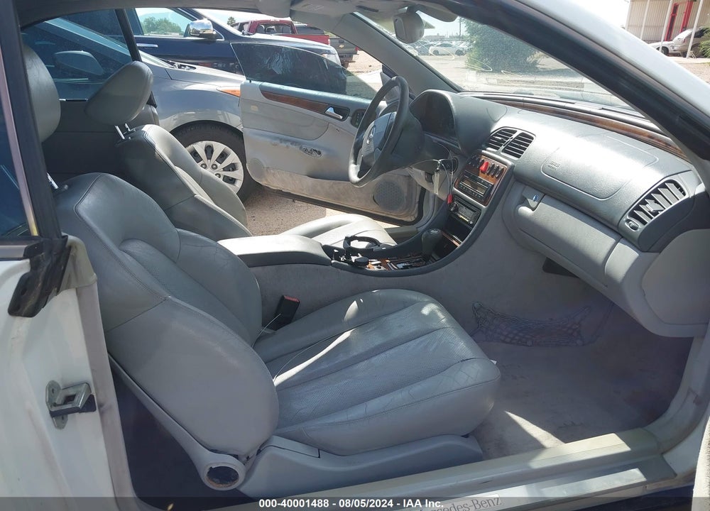 1999 MERCEDES-BENZ CLK 320 VIN: WDBLK65G4XT013311