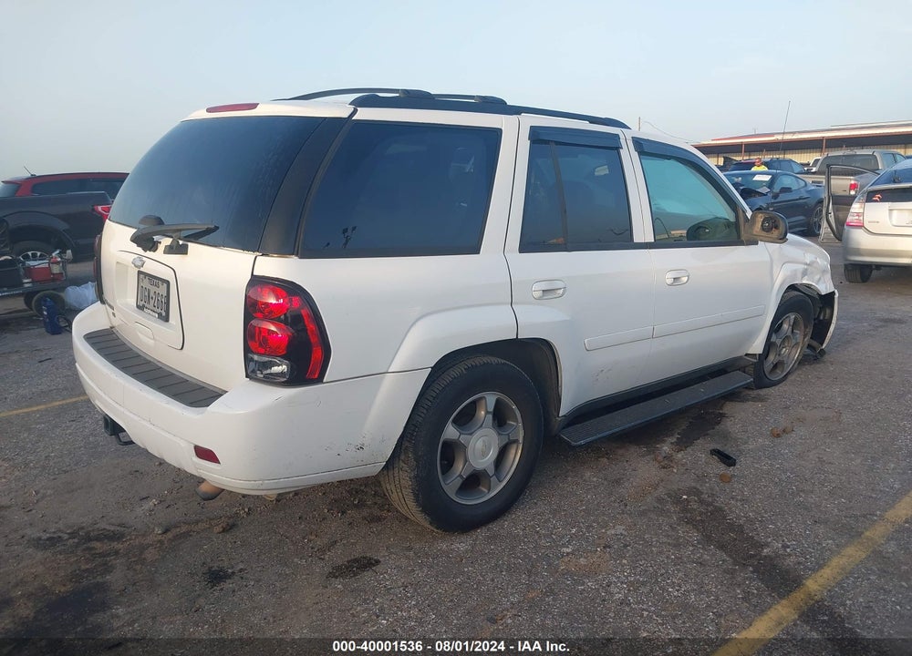 2008 CHEVROLET TRAILBLAZER VIN: 1GNDS13S182175735