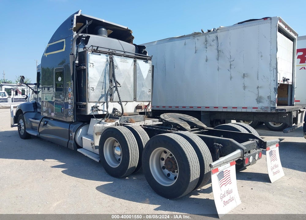 2015 KENWORTH CONSTRUCTION T660 VIN: 1XKADP9X4FJ448413
