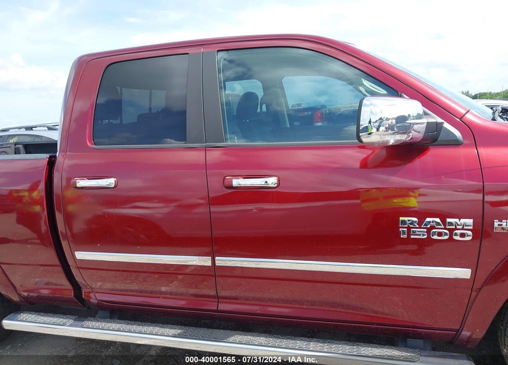2017 RAM 1500 LAIE QUAD CAB 4X2 6'4 BOX VIN: 1C6RR6JT3HS519320
