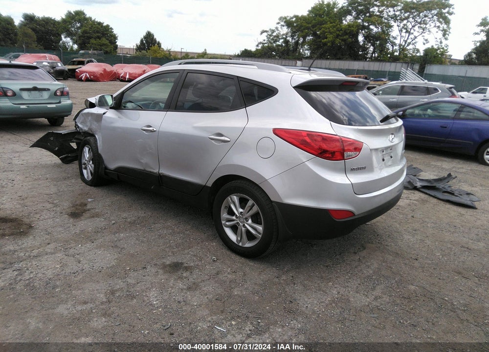 2013 HYUNDAI TUCSON GLS VIN: KM8JUCACXDU714442