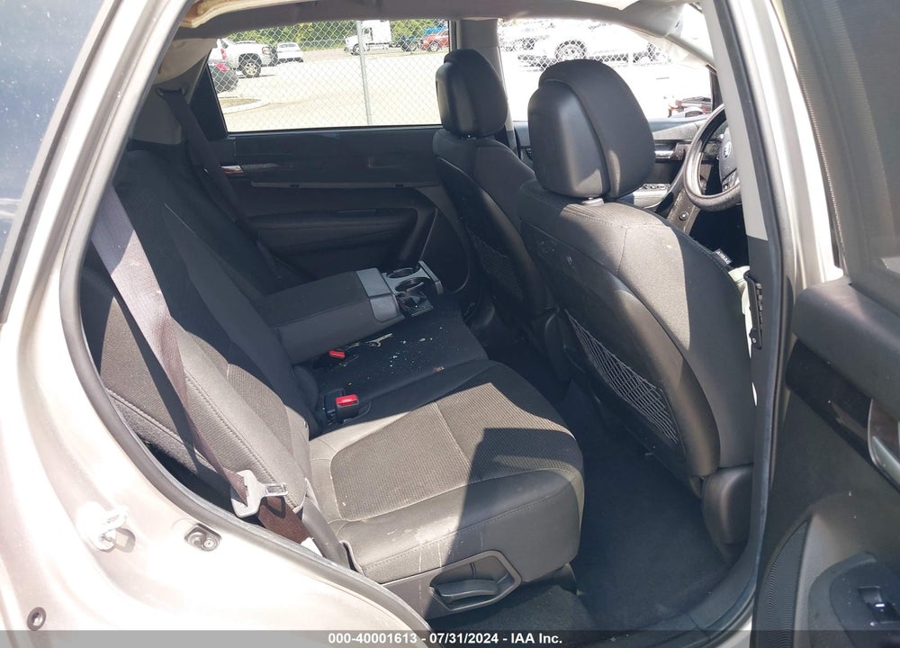 2014 KIA SORENTO LX VIN: 5XYKT4A6XEG544842