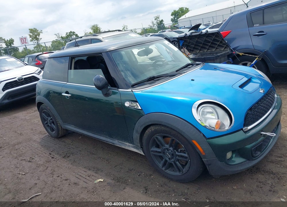 2012 MINI COOPER S VIN: WMWSV3C5XCTY27717