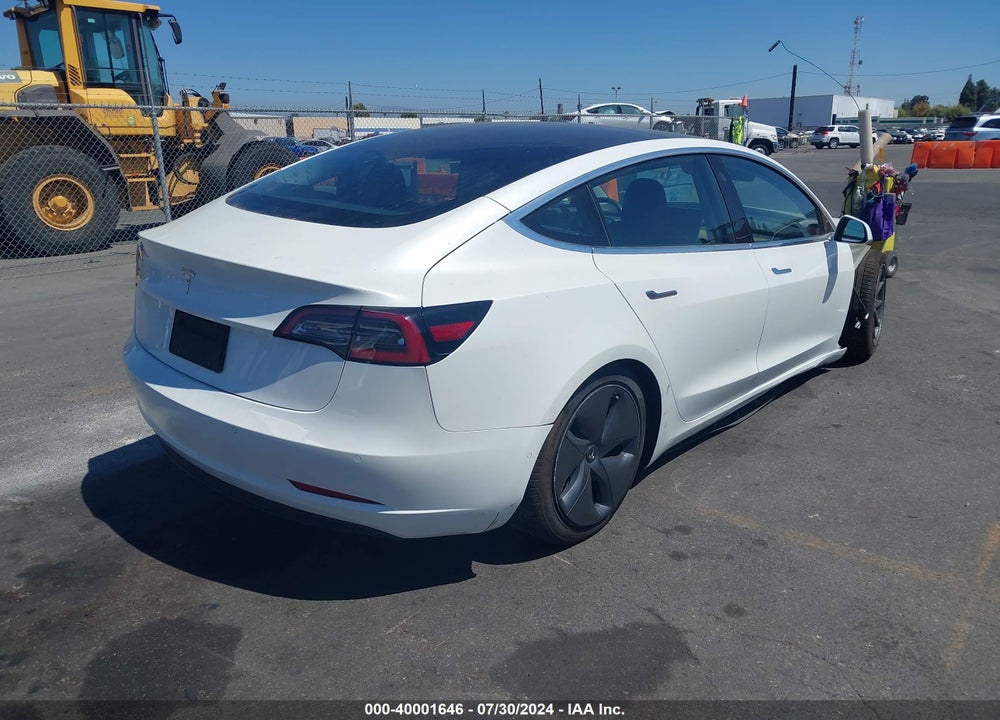 2020 TESLA MODEL 3 STANDARD RANGE PLUS REAR-WHEEL DRIVE/STANDARD RANGE REAR-WHEEL DRIVE VIN: 5YJ3E1EAXLF739999