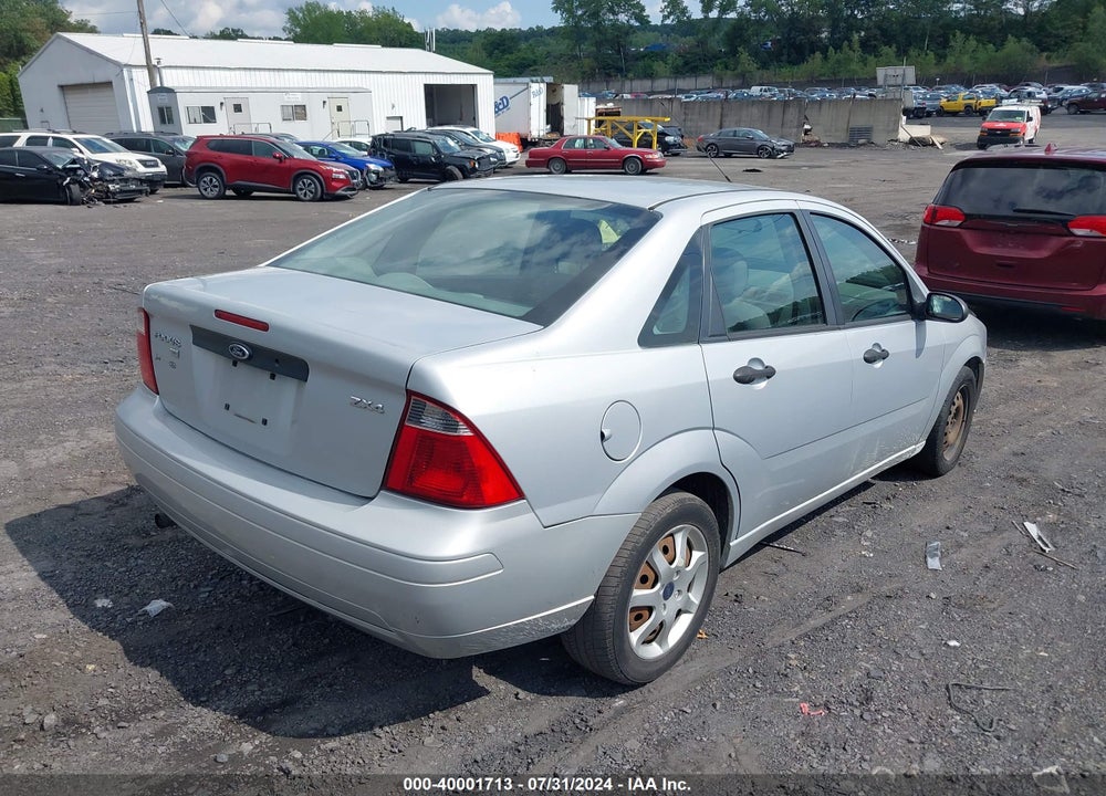2005 FORD FOCUS ZX4 VIN: 1FAFP34N85W290821