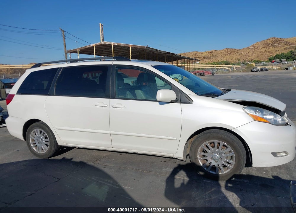 2010 TOYOTA SIENNA XLE VIN: 5TDYK4CC7AS294988