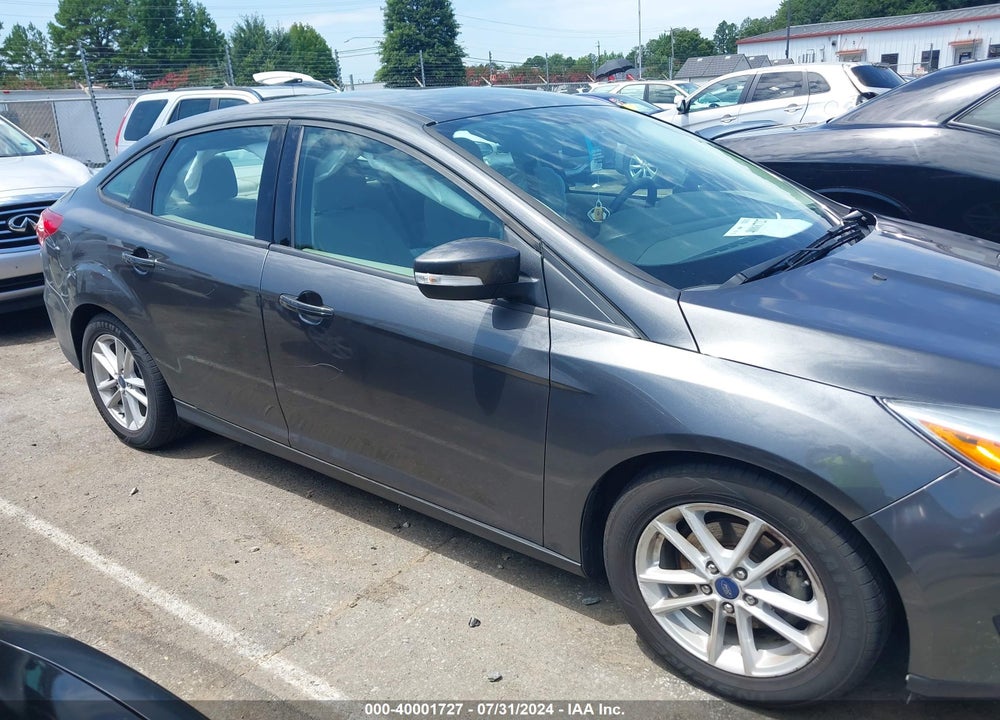 2017 FORD FOCUS SE VIN: 1FADP3F2XHL337721