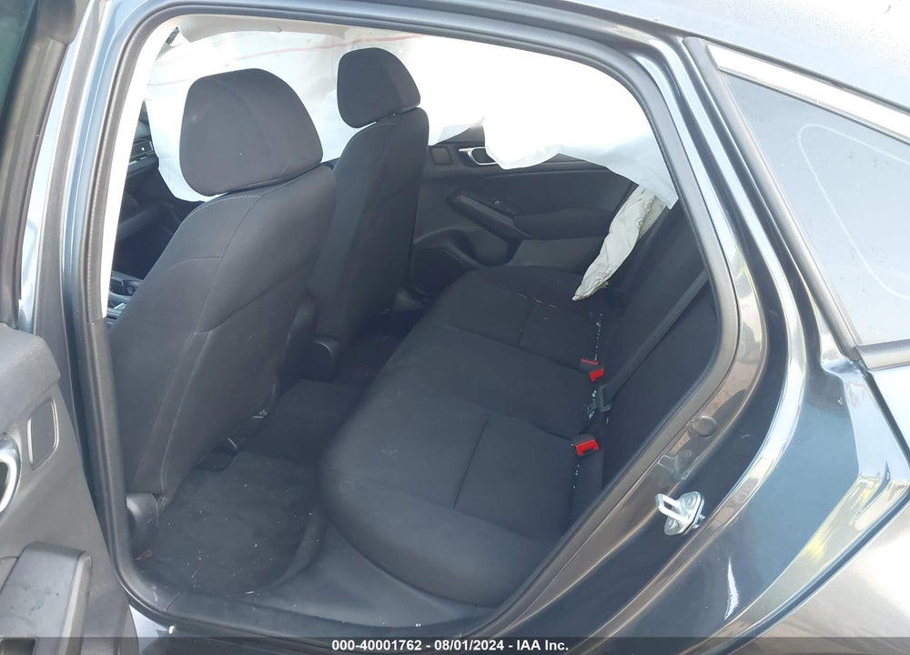 2022 HONDA CIVIC LX VIN: 2HGFE2F27NH523410