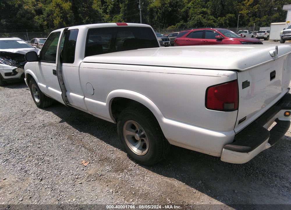 1998 CHEVROLET S-10 LS FLEETSIDE VIN: 1GCCS1947WK203435