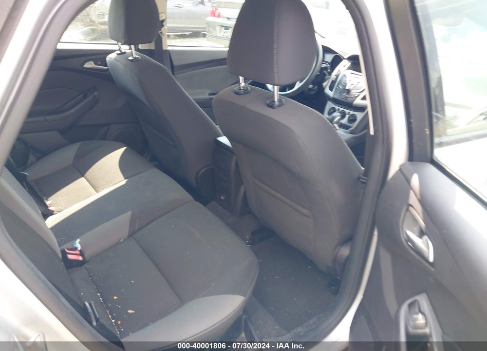 2014 FORD FOCUS SE VIN: 1FADP3K28EL318439