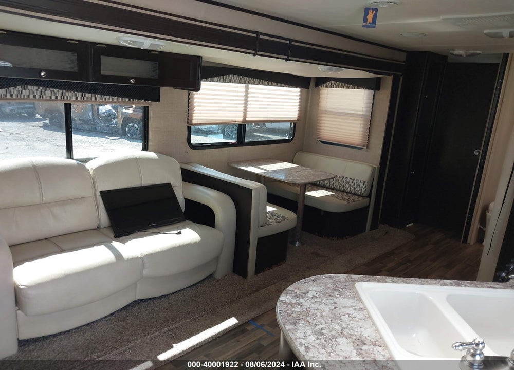 2016 KODIAK 264RLSL VIN: 4YDT26423GJ970187